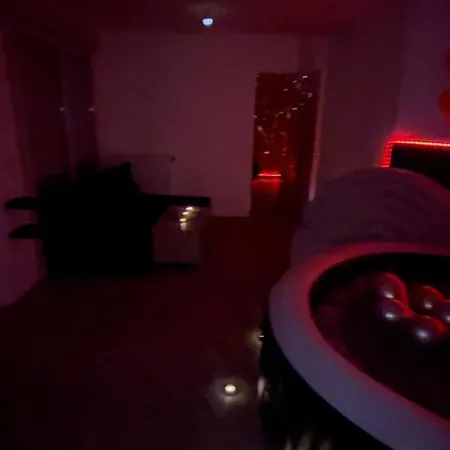 Jacuzzi Apartment