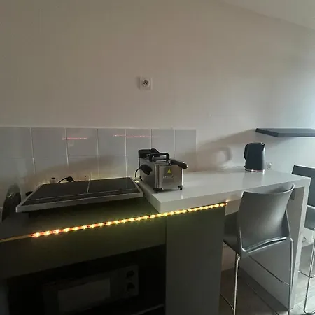 Jacuzzi Apartman Montfermeil